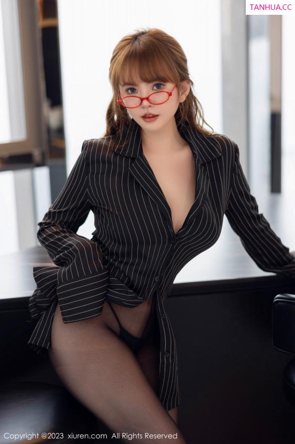 张思允  [XiuRen]高清写真图 2023.05.18 No.6759 张思允Nice 丰腴美臀第18张图片